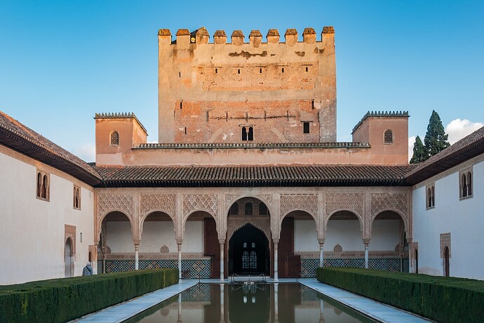 Patio de los Arrayane Plus Torreon de Comares - Granada_Spain_Alhambra-Palacio-de-Comares-01