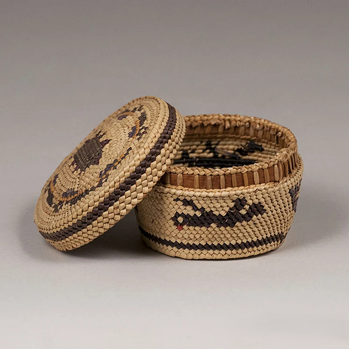 Makah_oblong_Lidded_basket__05_1024x1024