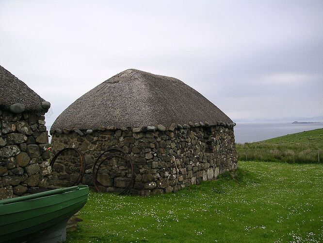 1280px-Scotland_Skye_Trotternish