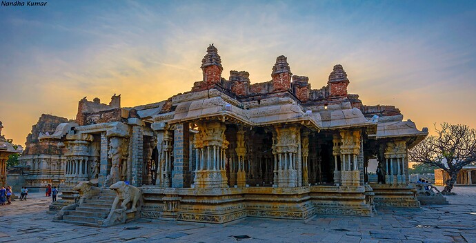 Templo Vittala - Tambem conhecido por Templo Vitthala foi construído por Krishnadevaraya
