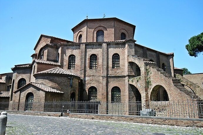 1024px-Basilica_di_San_Vitale_02-768x514