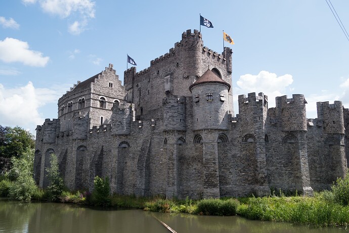 Gravensteen_ Castle_of_Ghent_(28279670333)