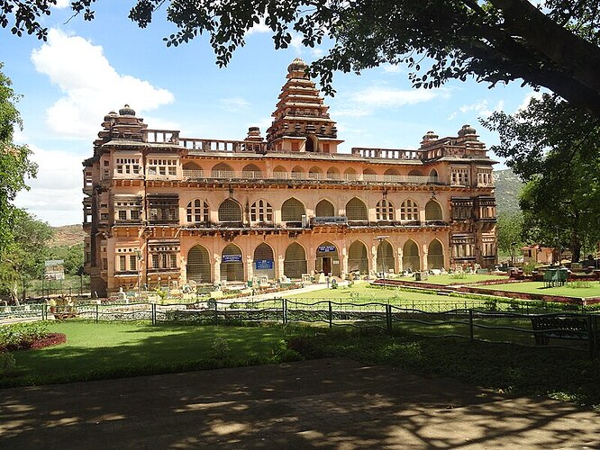 Raaja_mahal_1