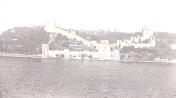 Старая_крепость_в_Стамбуле_(1978)