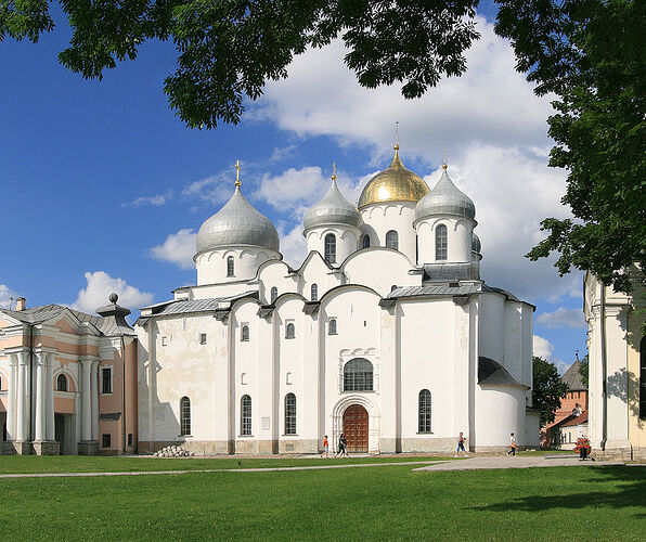 VNovgorog_SaintSophiaCathedral_VN130
