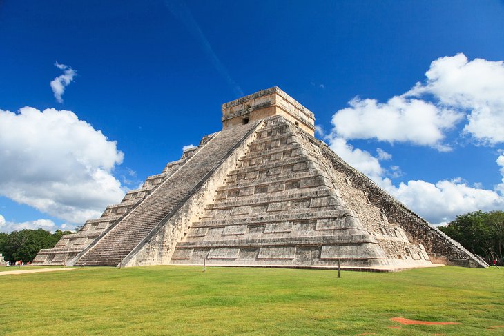 mexico-best-mayan-ruins-chichen-itza